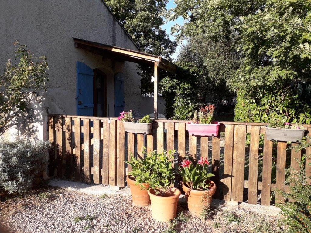 Chez Betty Daire Le Luc Dış mekan fotoğraf